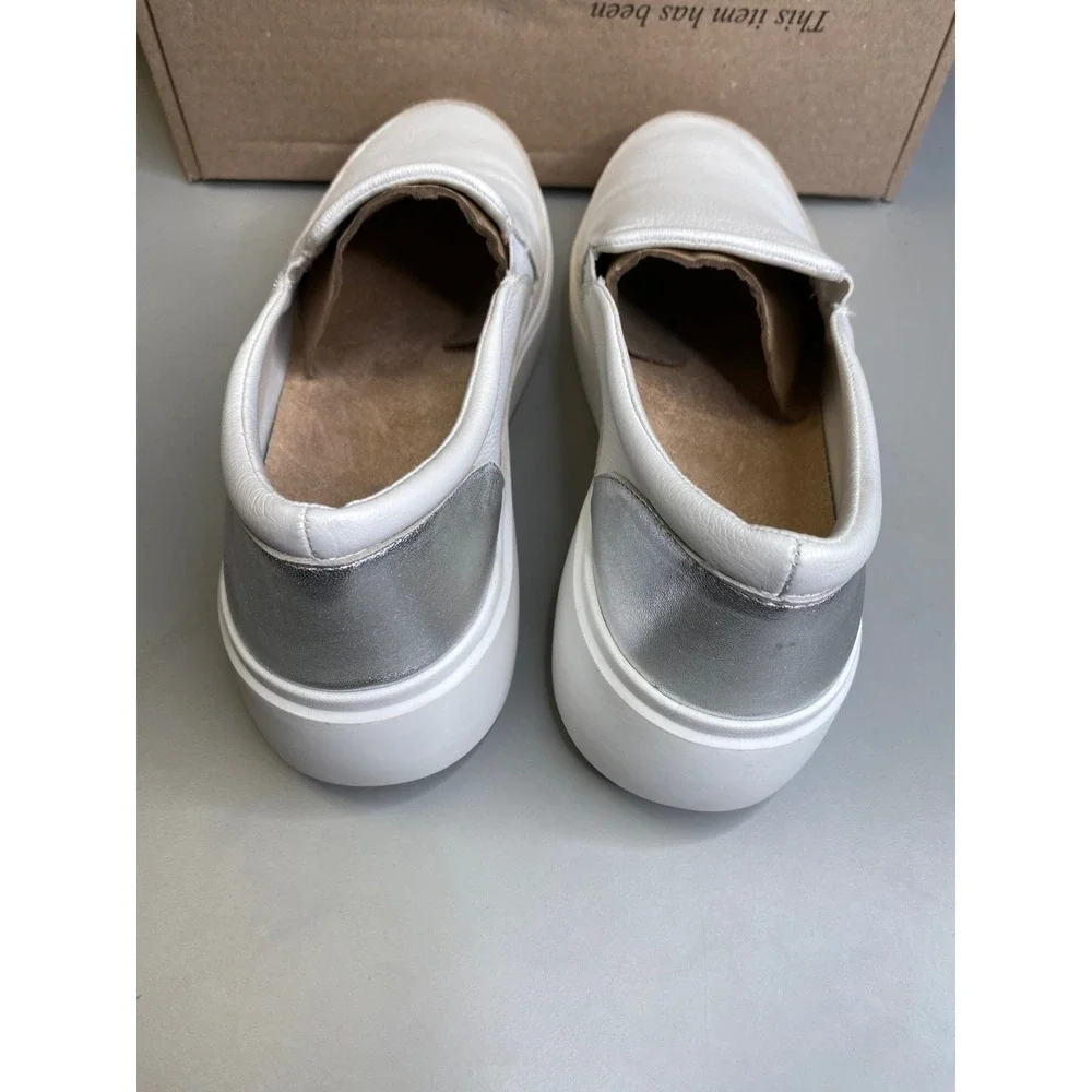 Vionic Kearny White Leather Slip On Sneakers Silver Metallic Heel Womens 9